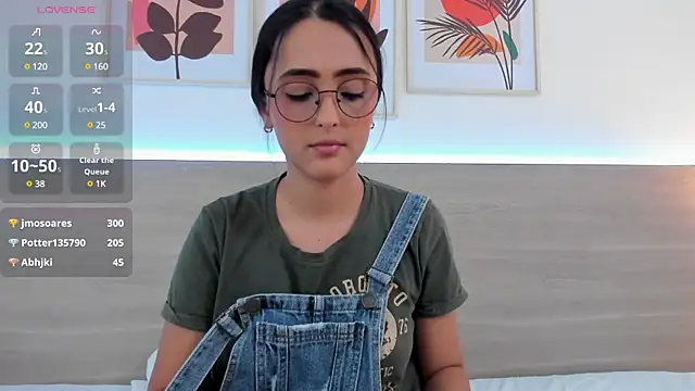 nataliiiiia online show from March 20, 2025, 5:47 pm