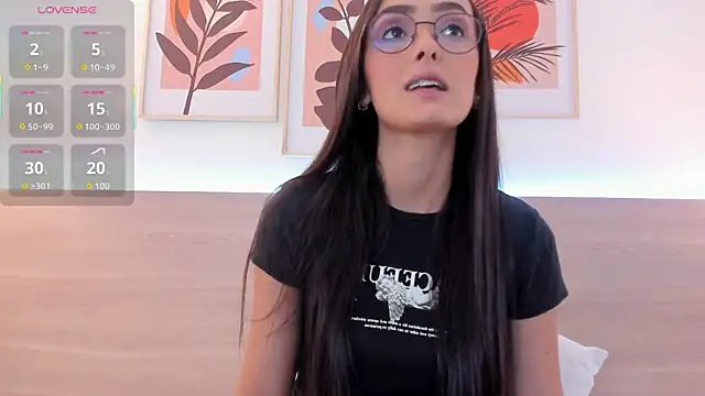 nataliiiiia online show from September 19, 2025, 12:20 pm