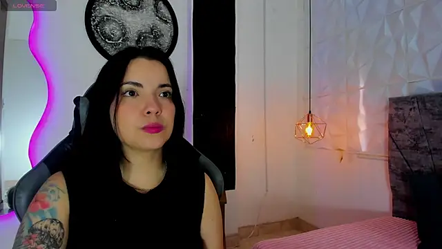 Snapshot of tatiana_sc chatting on November 4, 2025, 1:26 pm tatiana sc online show from November 4, 2025, 1:26 pm