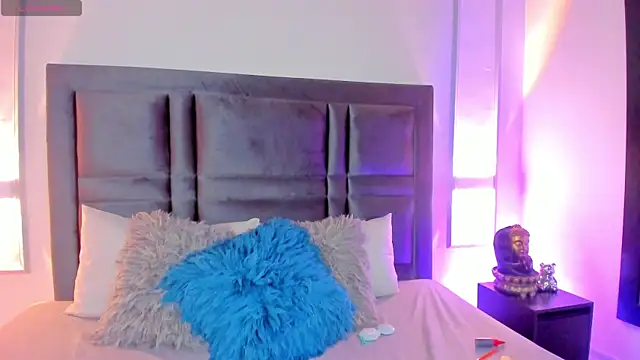 EmmaBecket2 online show from February 26, 2025, 4:08 am