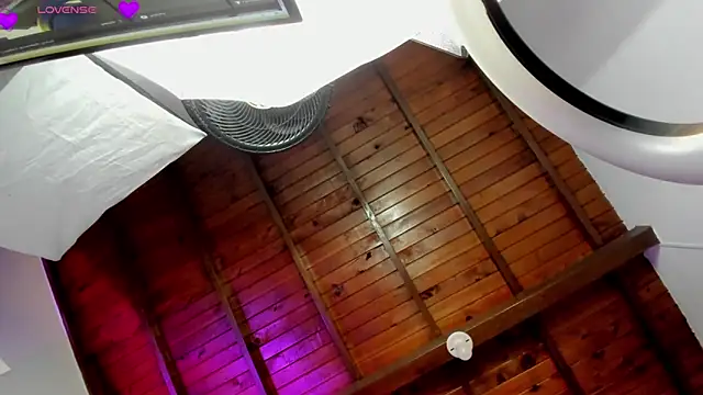 EmmaBecket2 online show from March 3, 2026, 12:34 pm