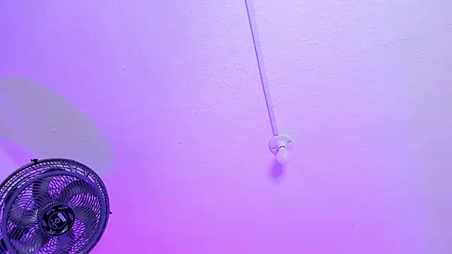 EmmaBecket2 online show from November 9, 2025, 3:21 am