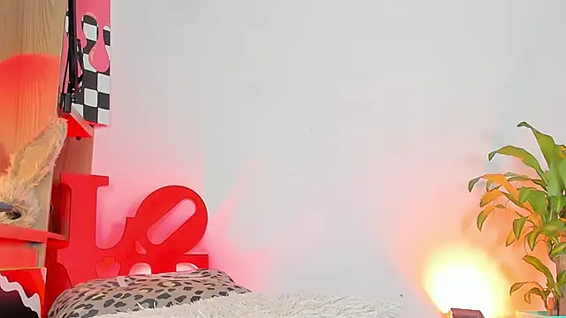 Snapshot of adelarangel chatting on November 19, 2025, 12:10 am adelarangel online show from November 19, 2025, 12:10 am