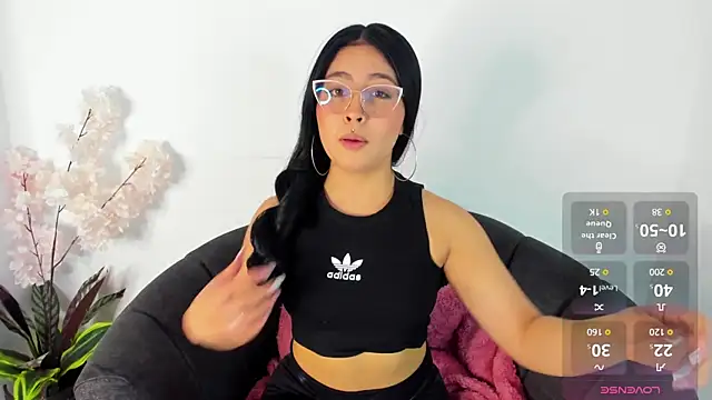 Snapshot of Annie9_ chatting on March 22, 2025, 4:56 am Annie9 online show from March 22, 2025, 4:56 am