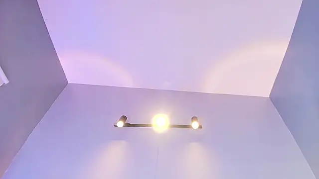 Snapshot of Annie9_ chatting on November 28, 2025, 3:50 am Annie9 online show from November 28, 2025, 3:50 am