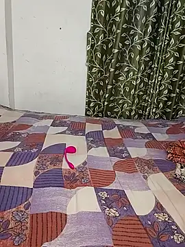 Hottyalia online show from September 28, 2025, 11:55 pm