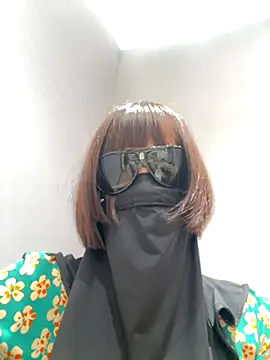 Linda-LL online show from September 30, 2025, 5:35 am