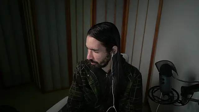 Snapshot of Your_Ice_cream chatting on February 12, 2026, 1:05 am Your Ice cream online show from February 12, 2026, 1:05 am