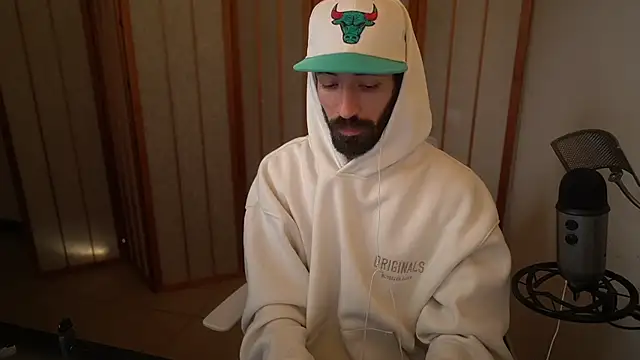 Snapshot of Your_Ice_cream chatting on January 18, 2026, 10:35 pm Your Ice cream online show from January 18, 2026, 10:35 pm