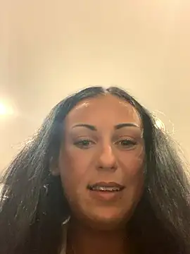 Snapshot of SweNatasha chatting on December 5, 2024, 6:17 pm SweNatasha online show from December 5, 2024, 6:17 pm