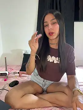 Snapshot of paisitahot1975 chatting on March 2, 2026, 12:22 am paisitahot1975 online show from March 2, 2026, 12:22 am