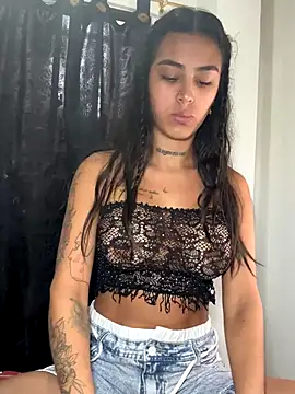 Snapshot of paisitahot1975 chatting on September 18, 2025, 2:31 pm paisitahot1975 online show from September 18, 2025, 2:31 pm