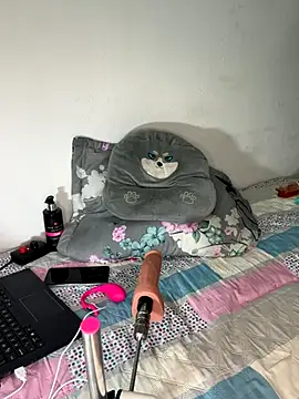 Snapshot of paisitahot1975 chatting on November 17, 2025, 12:47 am paisitahot1975 online show from November 17, 2025, 12:47 am