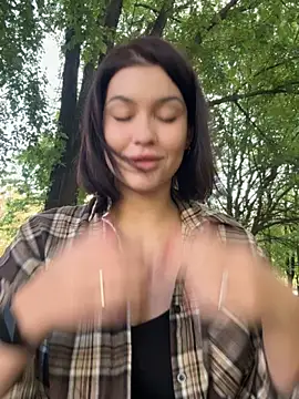 KikiWatson online show from September 25, 2025, 6:08 am