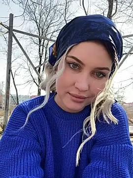 KikiWatson online show from March 7, 2025, 11:18 am