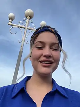 KikiWatson online show from March 16, 2025, 5:03 am