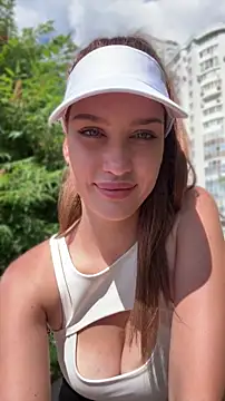 KikiWatson online show from June 27, 2026, 12:22 pm