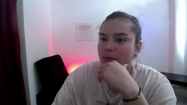 Nika 1  online show from February 10, 2025, 5:19 pm