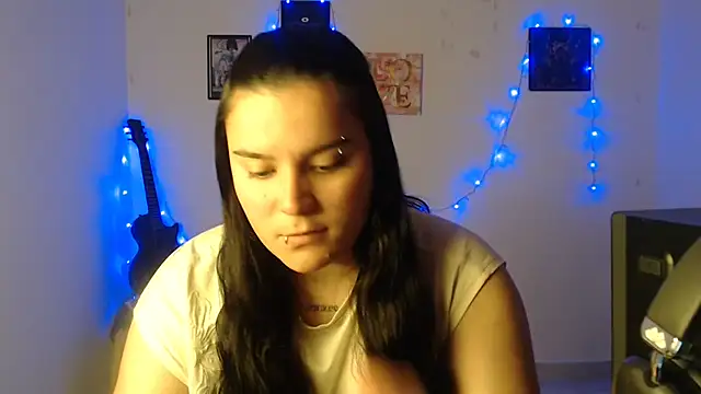 Nika 1  online show from September 15, 2025, 9:04 pm