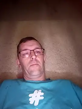 Escortfiuk online show from December 4, 2025, 11:48 pm