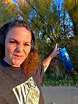 thatonespicychick online show from October 24, 2025, 1:54 pm