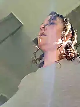 thatonespicychick online show from September 25, 2025, 3:51 pm