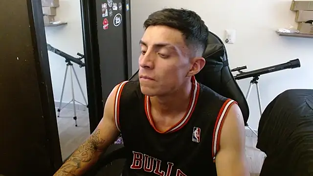 kv   xxx  online show from April 12, 2026, 6:00 pm