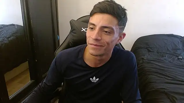 kv   xxx  online show from September 16, 2025, 3:57 pm