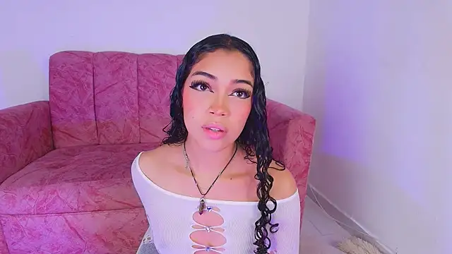 Sara Jhonson online show from September 27, 2025, 10:38 pm