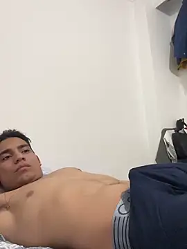 stiven-p23 online show from November 5, 2025, 3:31 am