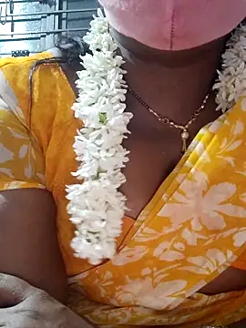 sana14 online show from September 17, 2025, 5:26 pm