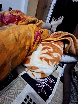 menakshiiikaur online show from October 19, 2025, 3:48 pm