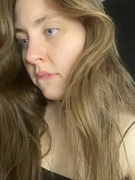 Topvi  online show from February 26, 2025, 11:19 pm