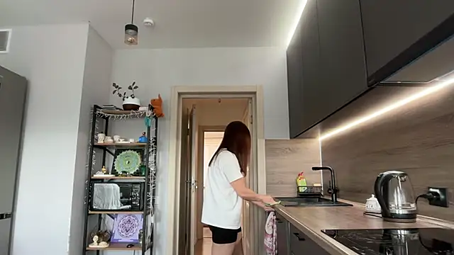 Snapshot of jainesummer chatting on September 17, 2025, 7:54 am jainesummer online show from September 17, 2025, 7:54 am