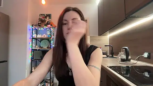 Snapshot of jainesummer chatting on December 22, 2025, 8:14 am jainesummer online show from December 22, 2025, 8:14 am