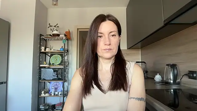 Snapshot of jainesummer chatting on October 8, 2025, 8:49 am jainesummer online show from October 8, 2025, 8:49 am