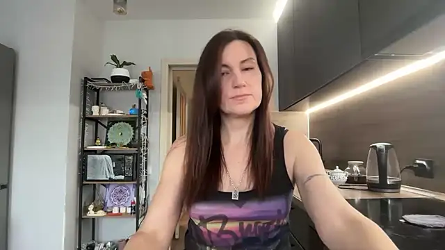 Snapshot of jainesummer chatting on November 17, 2025, 8:40 am jainesummer online show from November 17, 2025, 8:40 am