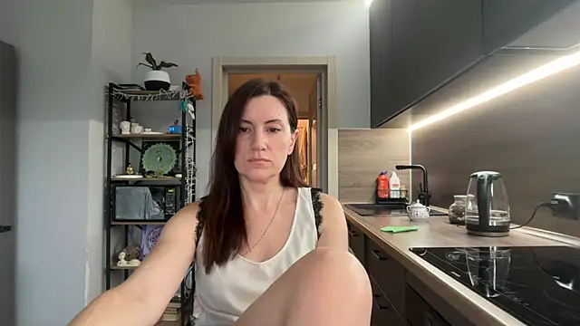 Snapshot of jainesummer chatting on November 5, 2025, 7:55 am jainesummer online show from November 5, 2025, 7:55 am