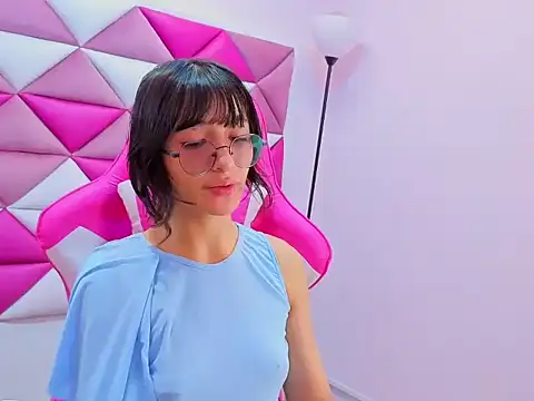 Snapshot of Danny_Face chatting on October 20, 2025, 1:33 pm Danny Face online show from October 20, 2025, 1:33 pm