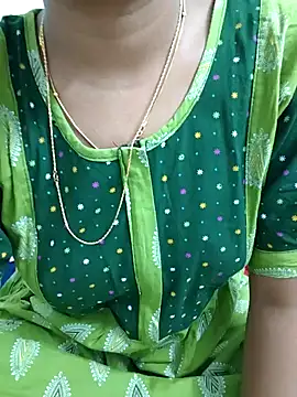 Snapshot of Ammualagitamil chatting on November 12, 2025, 4:22 pm Ammualagitamil online show from November 12, 2025, 4:22 pm