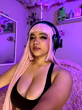 MadelineBenet online show from October 20, 2025, 12:45 am