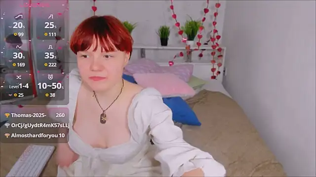 DreamyLuna online show from March 8, 2025, 3:06 am