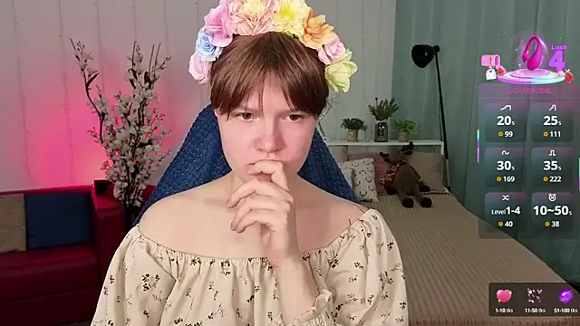 DreamyLuna online show from September 30, 2025, 8:15 pm