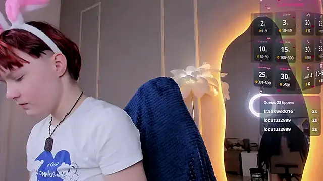 DreamyLuna online show from March 17, 2025, 12:10 am