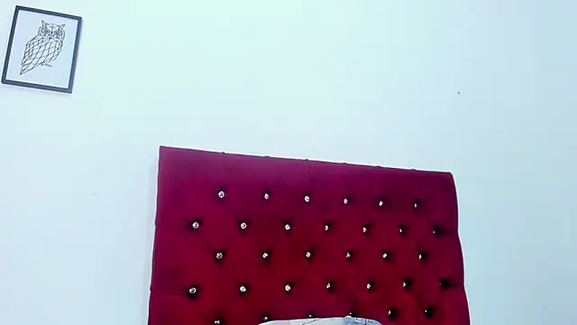 Snapshot of Melody_Megann chatting on May 6, 2026, 11:25 am Melody Megann online show from May 6, 2026, 11:25 am