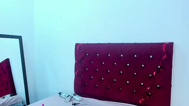 Melody Megann online show from March 12, 2026, 11:25 am