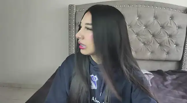 Nesuko kamado  online show from March 13, 2025, 1:29 pm