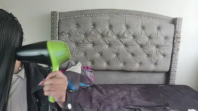 Nesuko kamado  online show from October 31, 2025, 3:19 pm