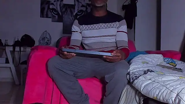 Snapshot of ray_long222 chatting on February 20, 2026, 11:34 am ray long222 online show from February 20, 2026, 11:34 am