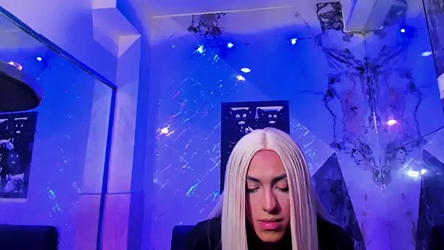 Isabella stanford2 online show from May 18, 2026, 5:02 am